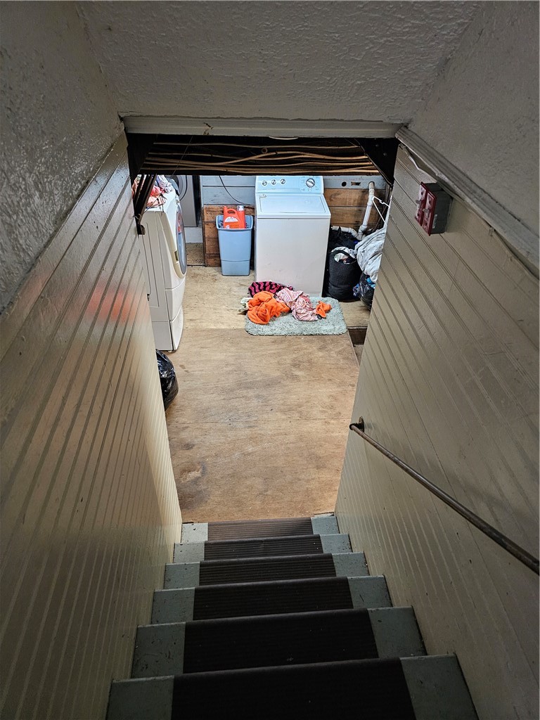 33 Young Street Pawtucket, RI 02860 - Photo 40 of 50