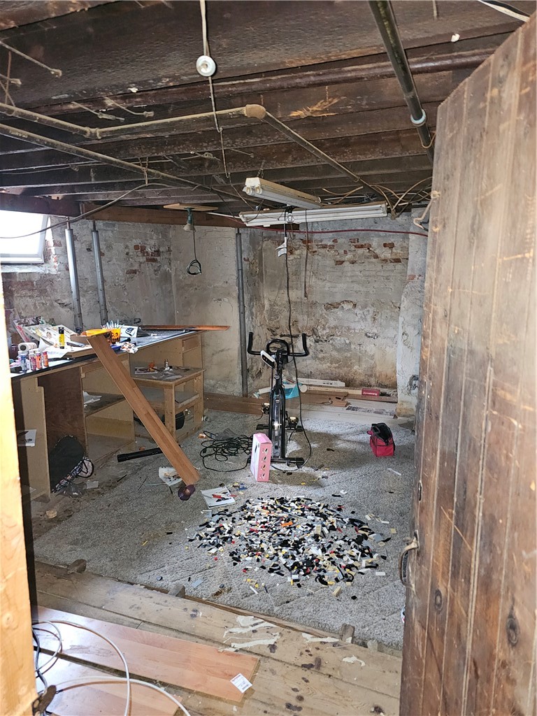 33 Young Street Pawtucket, RI 02860 - Photo 46 of 50