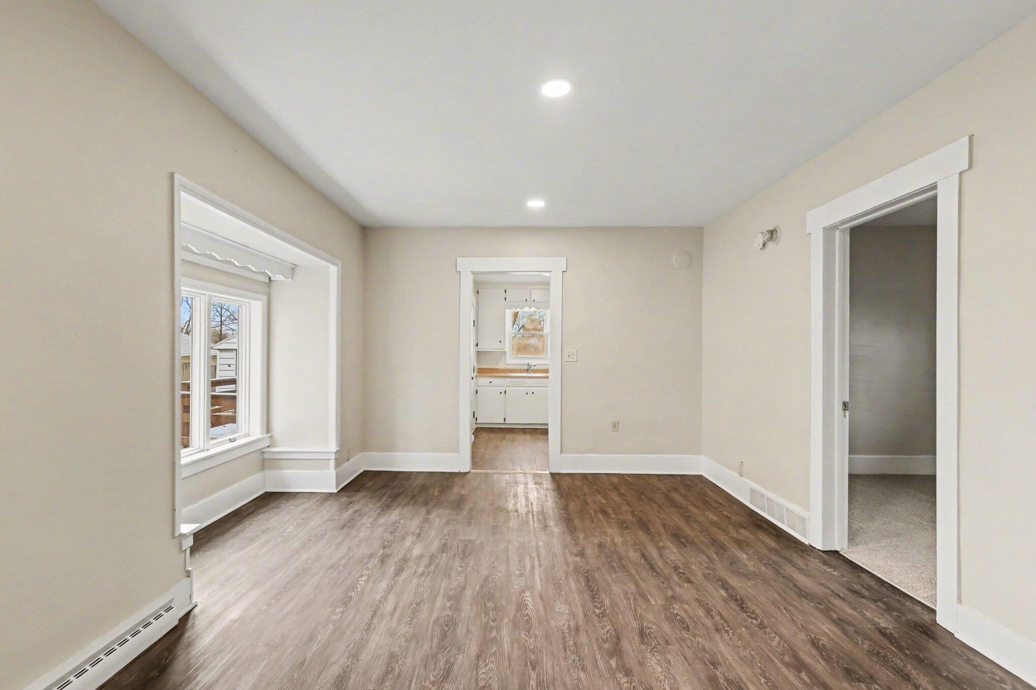 1015 Pearl Street Lansing, MI 48906 - Photo 11 of 17 007_file_6568