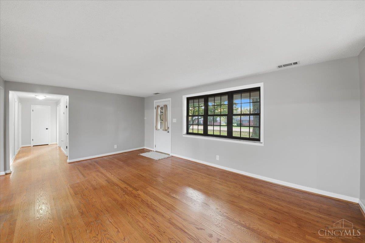 412 Kings Mills Road Mason, OH 45040 - Photo 6 of 29 Gallery Image 6