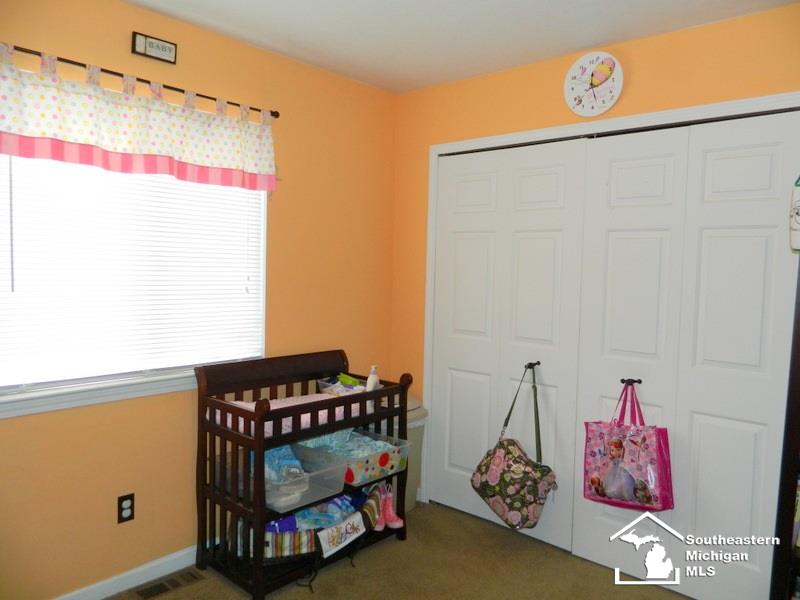16603 Carter Road Woodhaven, MI 48183 - Photo 18 of 31
