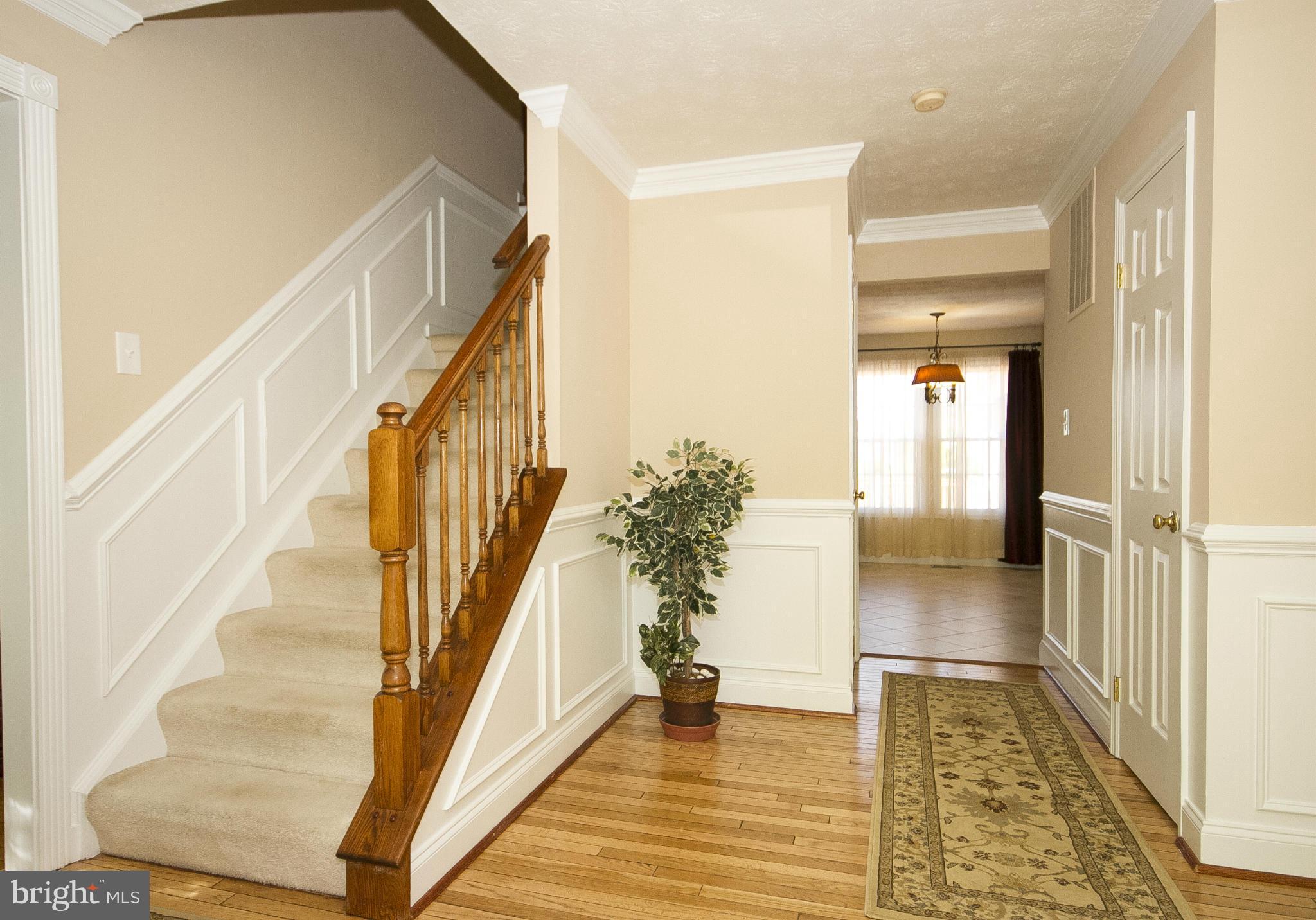 2680 Melba Road Ellicott City, MD 21042 - Photo 2 of 27 Welcoming entry way