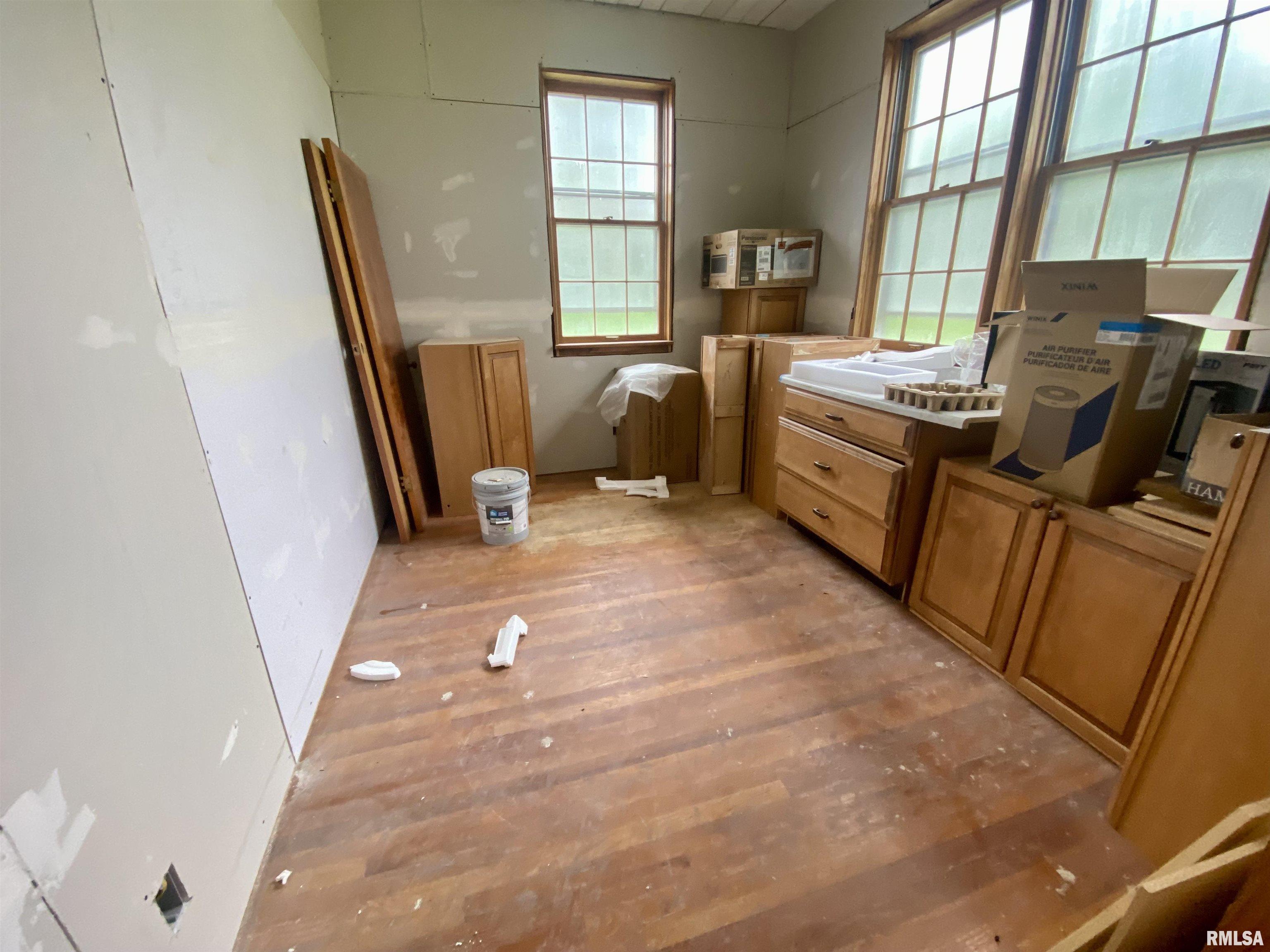 306 Washington Street Gorham, IL 62940 - Photo 11 of 48