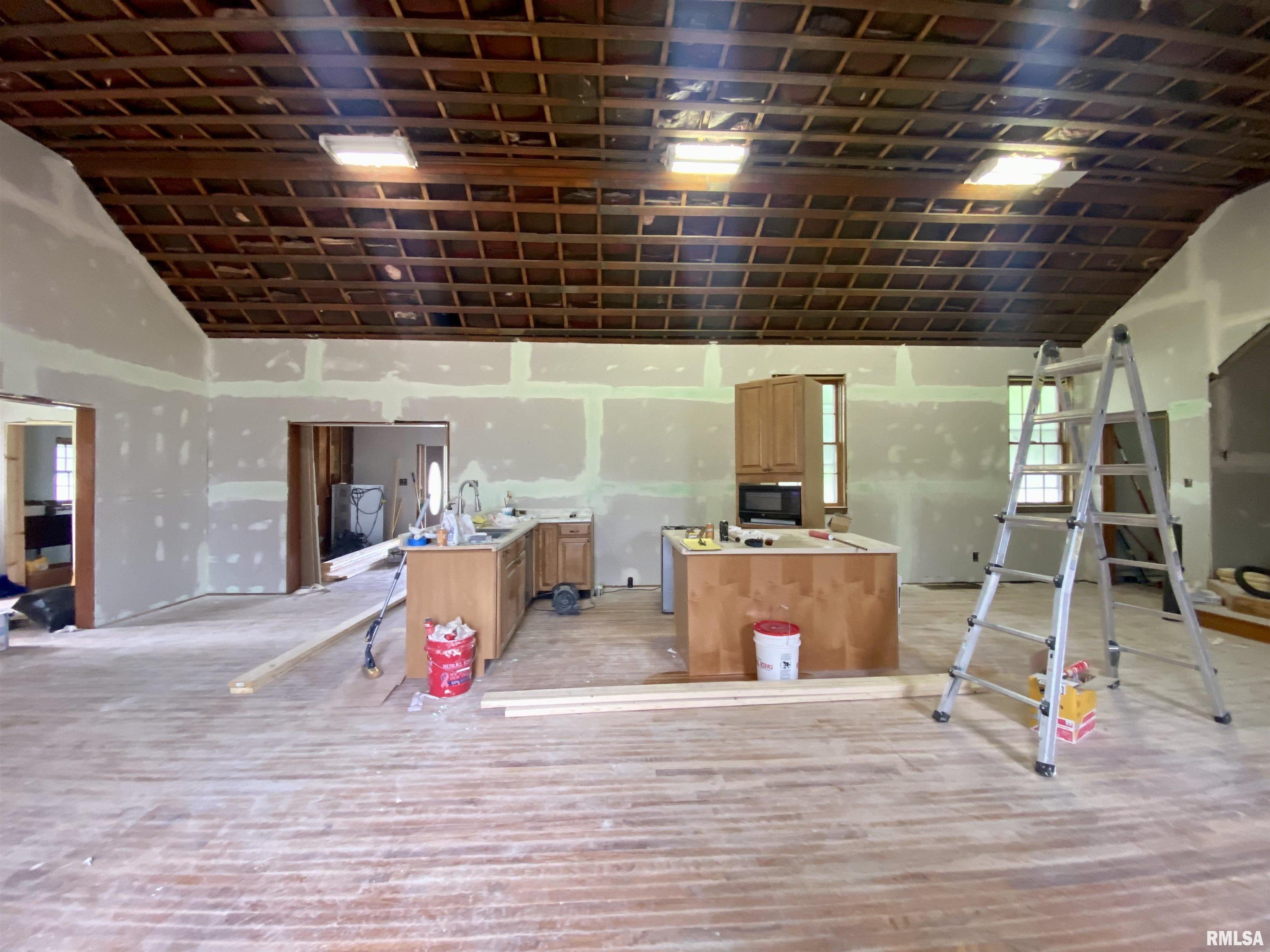 306 Washington Street Gorham, IL 62940 - Photo 7 of 48