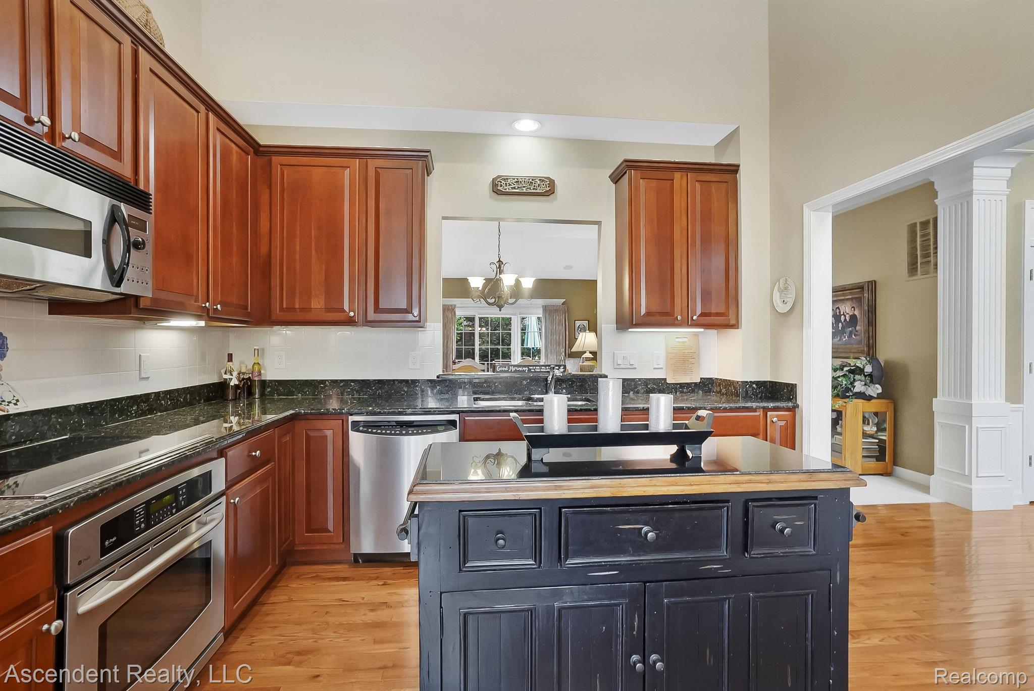 3704 Tremonte Circle, Unit 88 Rochester, MI 48306 - Photo 13 of 41 Kitchen view 3