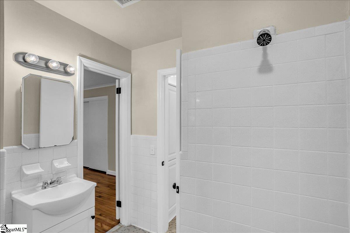 207 Forest Drive Easley, SC 29640 - Photo 18 of 29