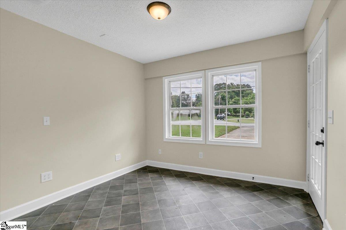 207 Forest Drive Easley, SC 29640 - Photo 25 of 29