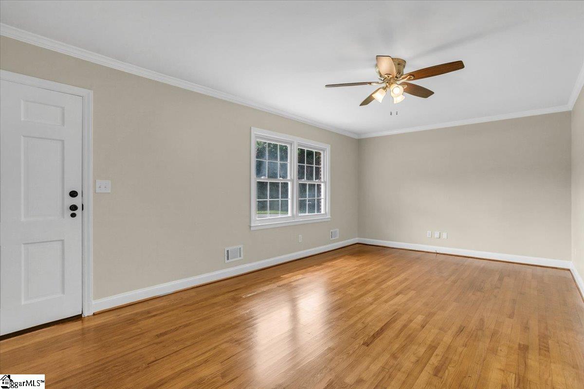 207 Forest Drive Easley, SC 29640 - Photo 10 of 29