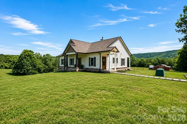 $439,500 | 14 Daisy Lane, Taylorsville, NC 28681