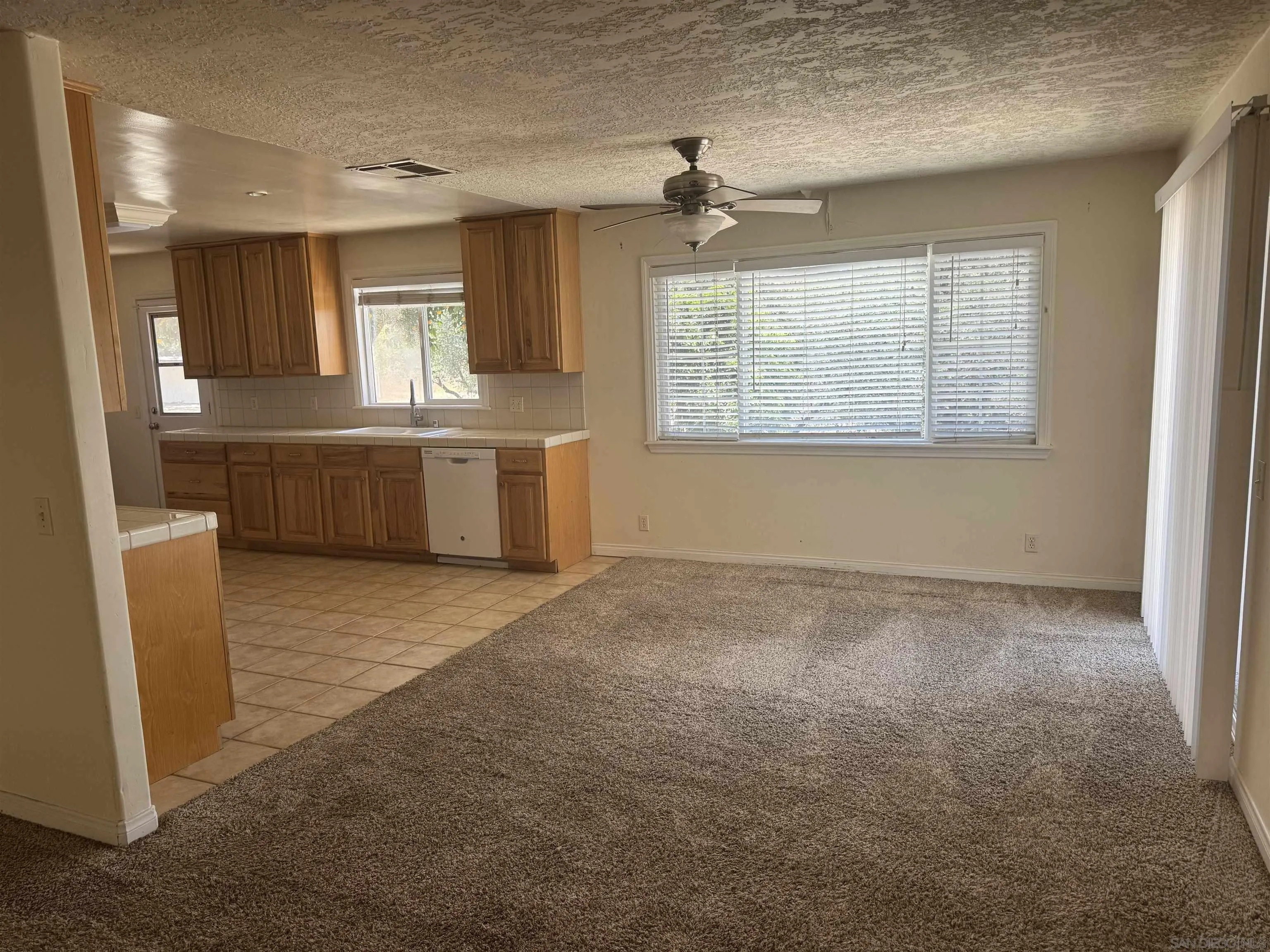 26942 Oakmont Road Valley Center, CA 92082 - Photo 16 of 32