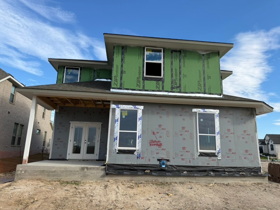 405 Raleigh Drive Georgetown, TX 78633 - Photo 7 of 36 a house with a outdoor space