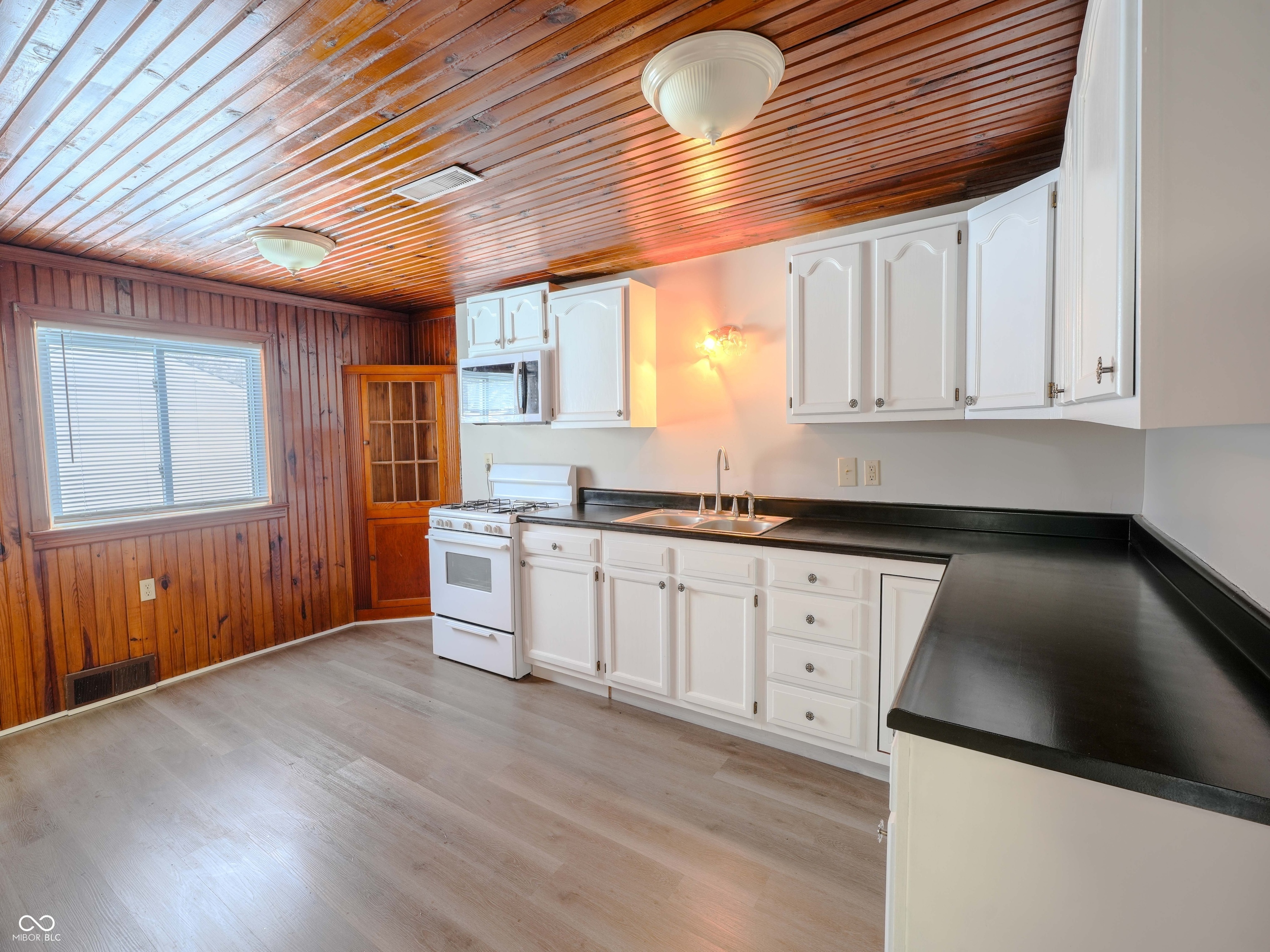 2518 Spring Street New Castle, IN 47362 - Photo 9 of 14