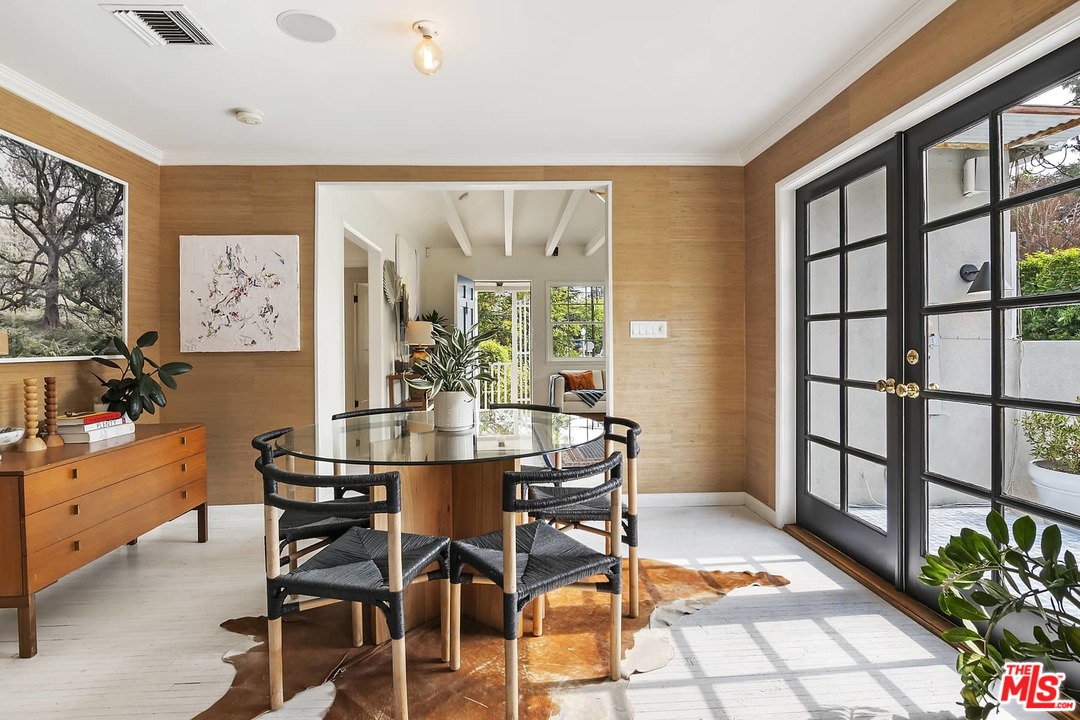 2801 West Silver Drive Los Angeles, CA 90039 - Photo 7 of 34 a dining room with furniture and window