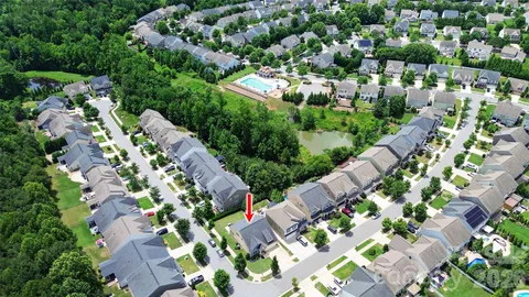 $479,900 | 128 Creekside Crossing Lane, Mooresville, NC 28117