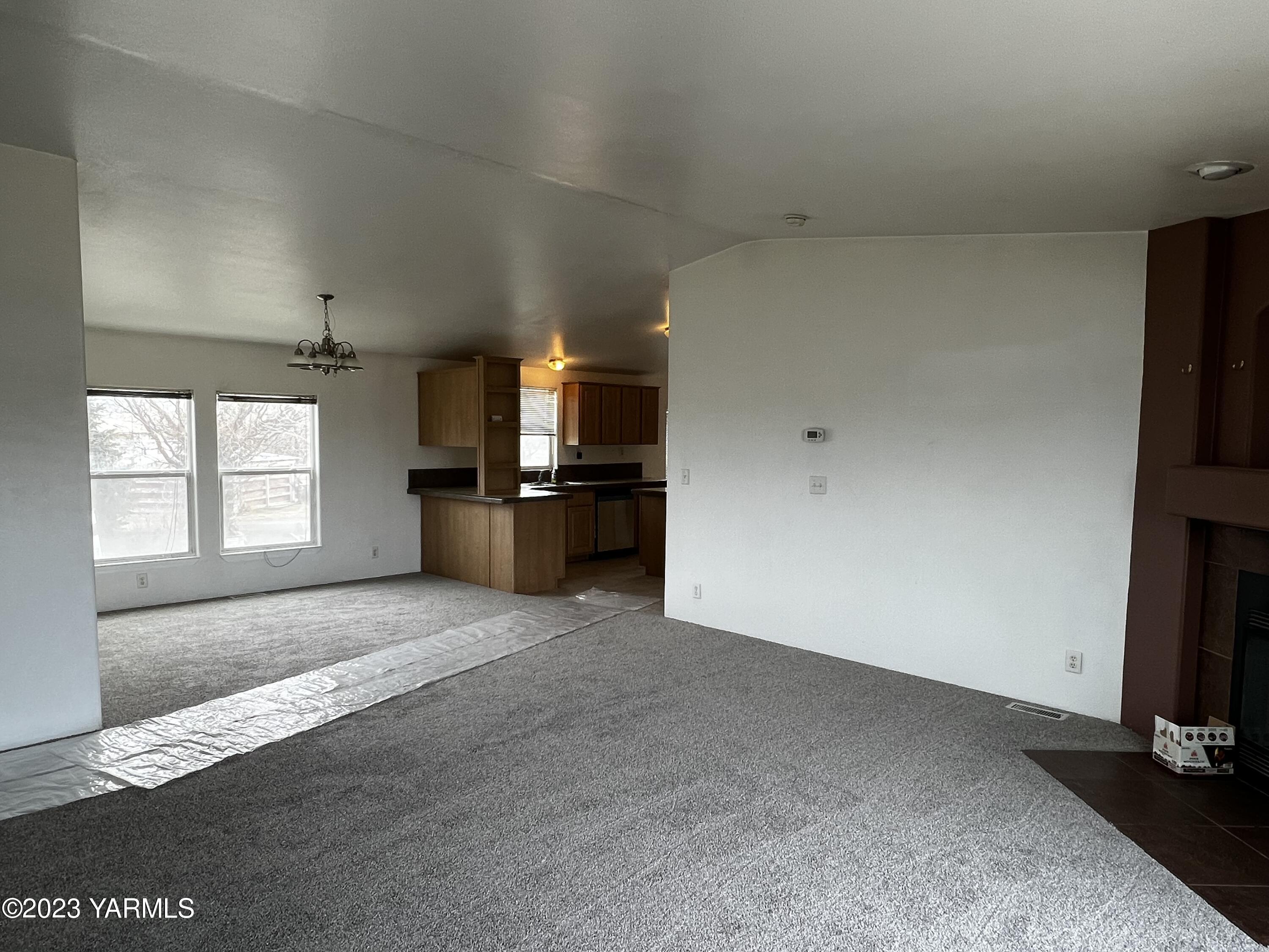 12102 North Hinzerling Road Prosser, WA 99350 - Photo 16 of 43