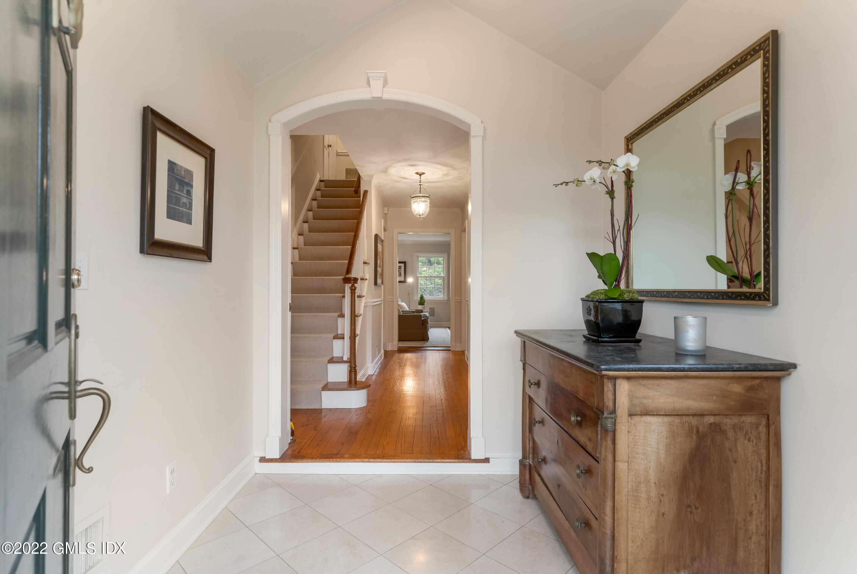 32 Alpine Road Greenwich, CT 06830 - Photo 2 of 17 a bathroom with a sink and mirror
