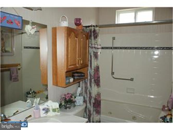 60 Mayfair Road Southampton, NJ 08088 - Photo 14 of 19 Bathroom