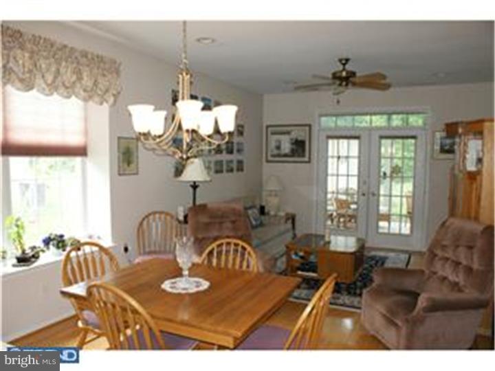 60 Mayfair Road Southampton, NJ 08088 - Photo 6 of 19 Breakfast Room