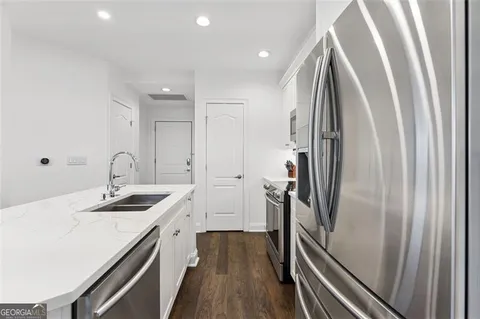 $445,000 | 2828 Peachtree Road, Unit 1704, Atlanta, GA 30305