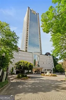 $445,000 | 2828 Peachtree Road, Unit 1704, Atlanta, GA 30305