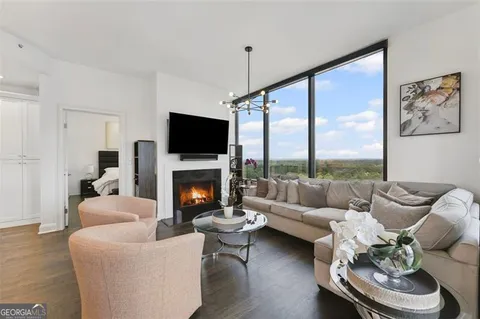 $445,000 | 2828 Peachtree Road, Unit 1704, Atlanta, GA 30305