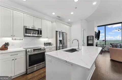 $445,000 | 2828 Peachtree Road, Unit 1704, Atlanta, GA 30305