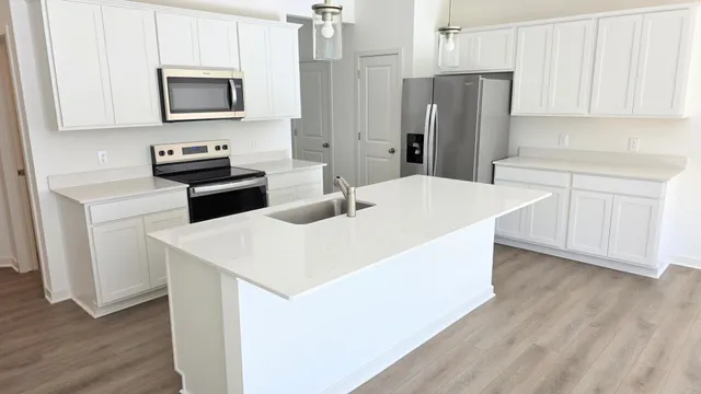 $359,990 | 4748 Airlake Curve, Woodbury, MN 55129