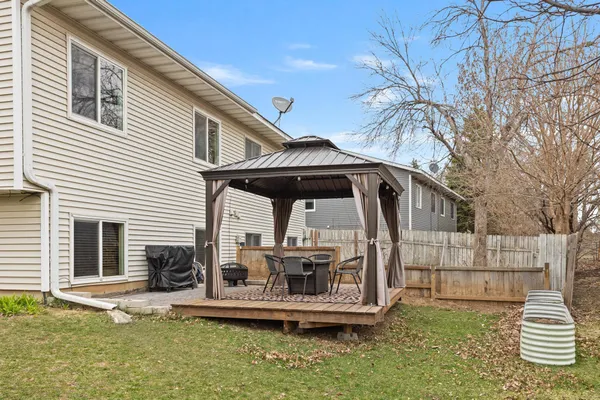 $285,000 | 4404 Cinnamon Ridge Trail, Eagan, MN 55122