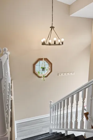 $285,000 | 4404 Cinnamon Ridge Trail, Eagan, MN 55122