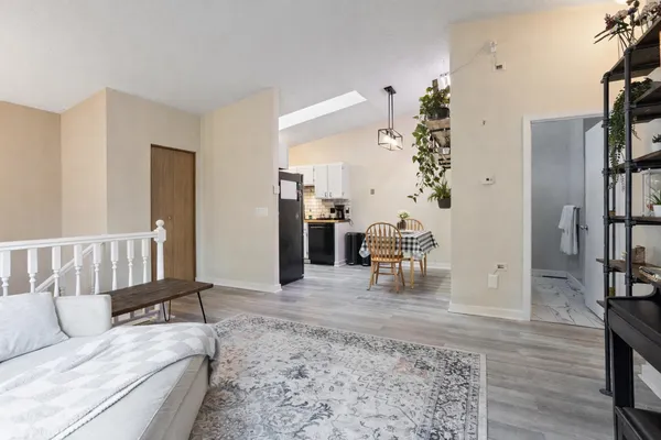 $285,000 | 4404 Cinnamon Ridge Trail, Eagan, MN 55122