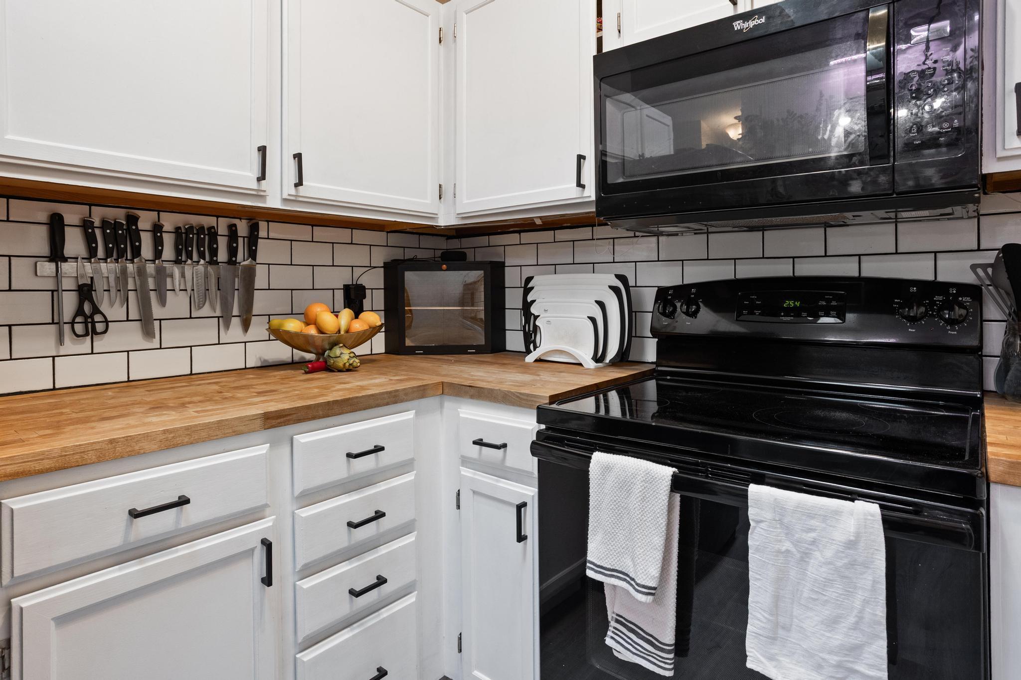 4404 Cinnamon Ridge Trail Eagan, MN 55122 - Photo 10 of 31