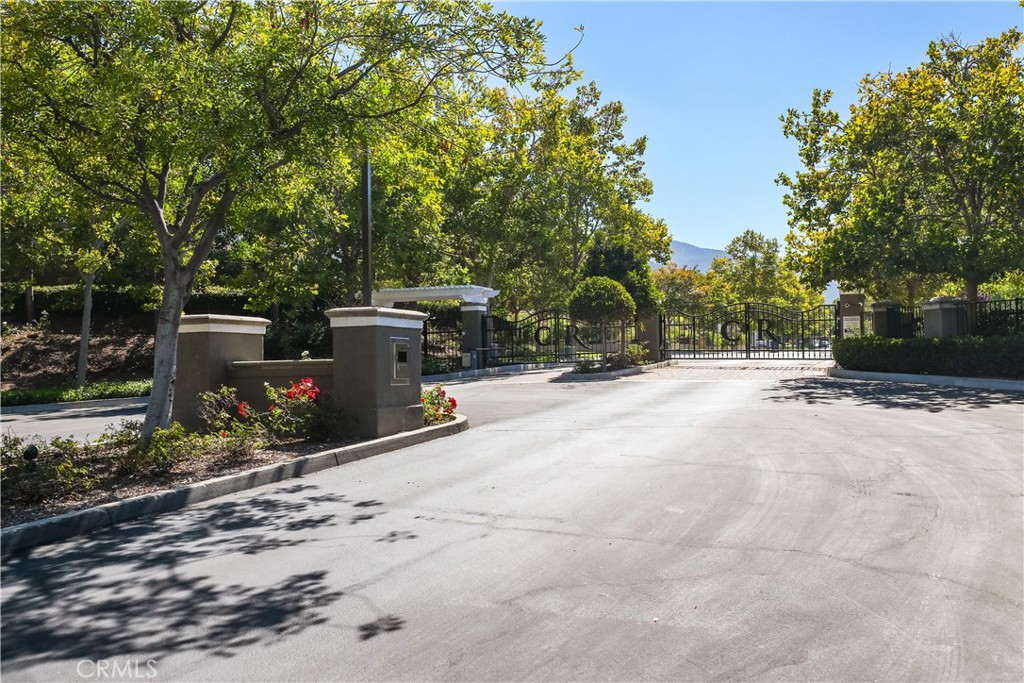 1055 Lowry Ranch Road Corona, CA 92881 - Photo 7 of 75