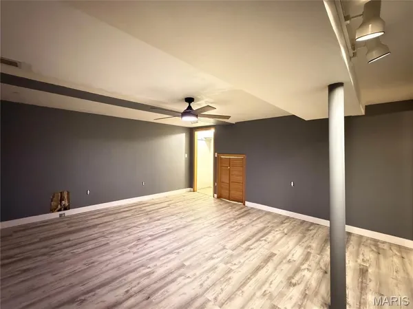 $279,900 | 54 Fairview Drive, Hillsboro, MO 63050