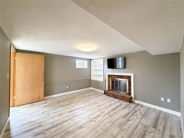 $279,900 | 54 Fairview Drive, Hillsboro, MO 63050