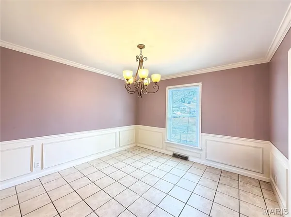 $279,900 | 54 Fairview Drive, Hillsboro, MO 63050