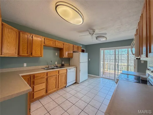 $279,900 | 54 Fairview Drive, Hillsboro, MO 63050