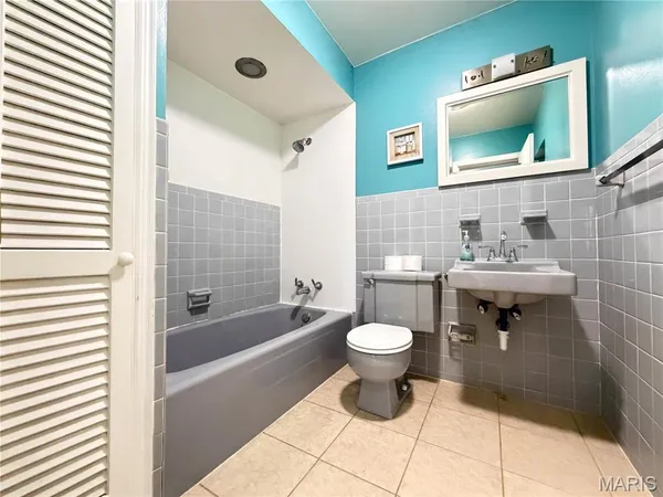 $279,900 | 54 Fairview Drive, Hillsboro, MO 63050