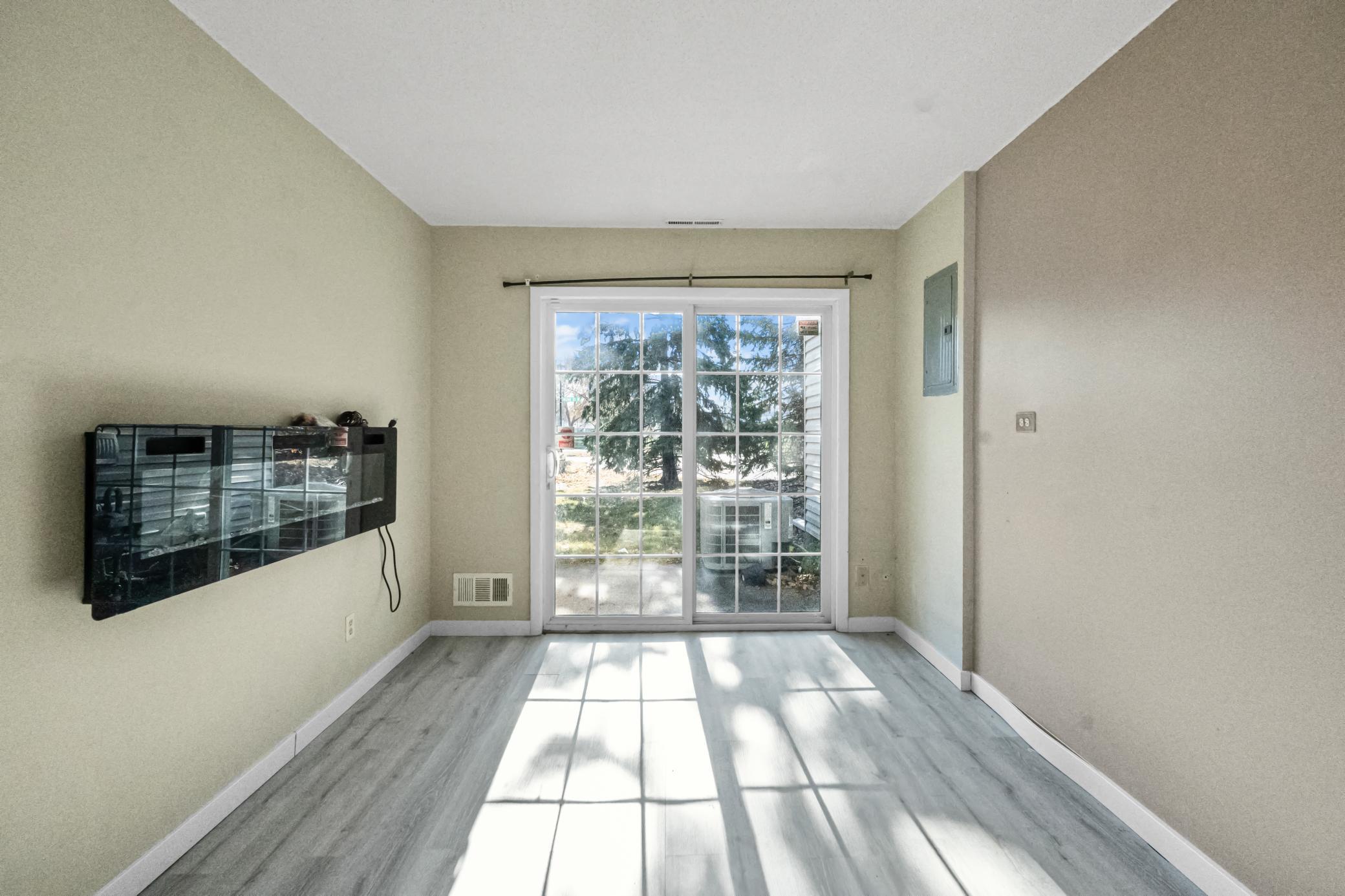 7403 142nd St Court Apple Valley, MN 55124 - Photo 18 of 25