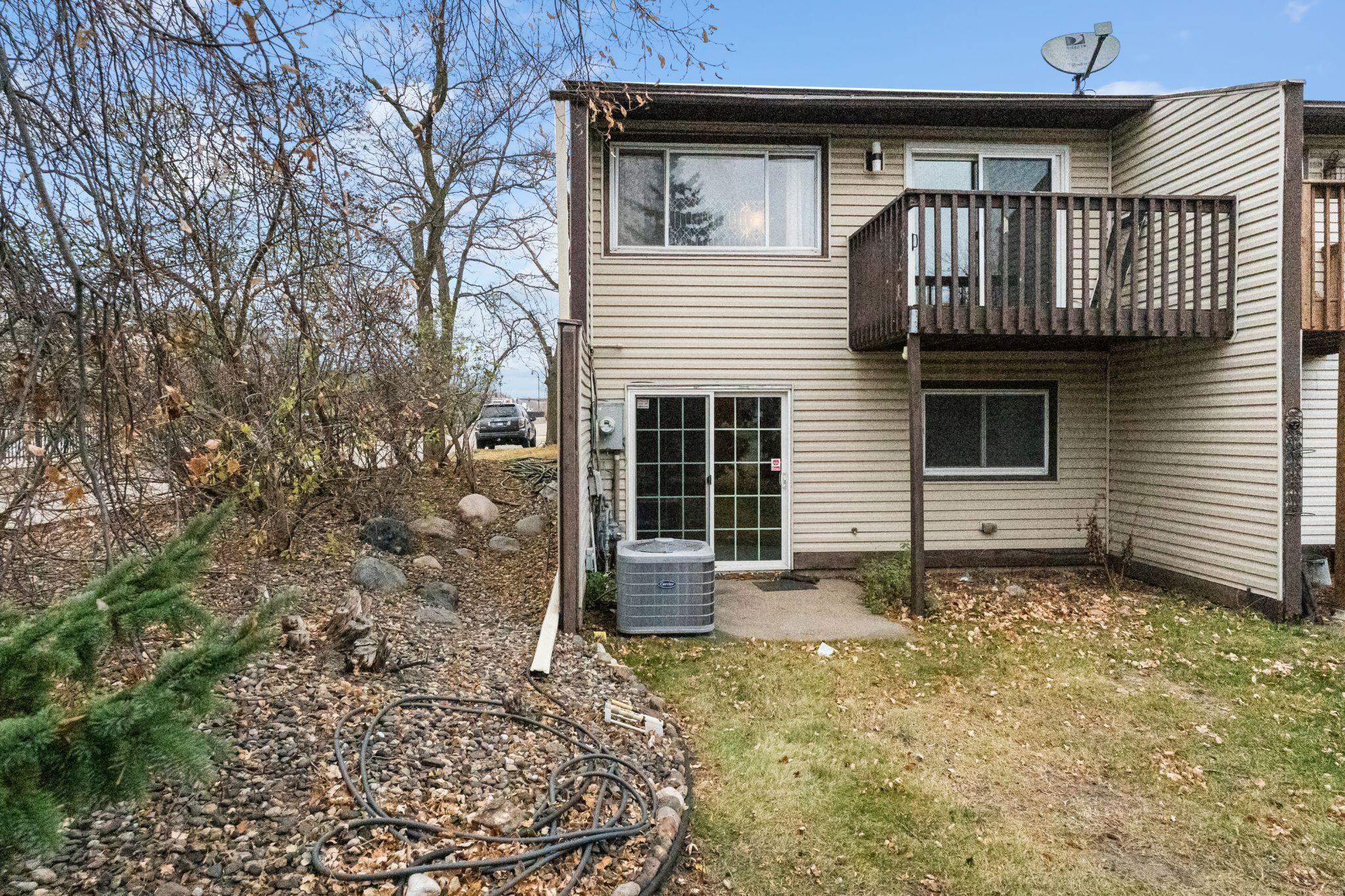 7403 142nd St Court Apple Valley, MN 55124 - Photo 3 of 25