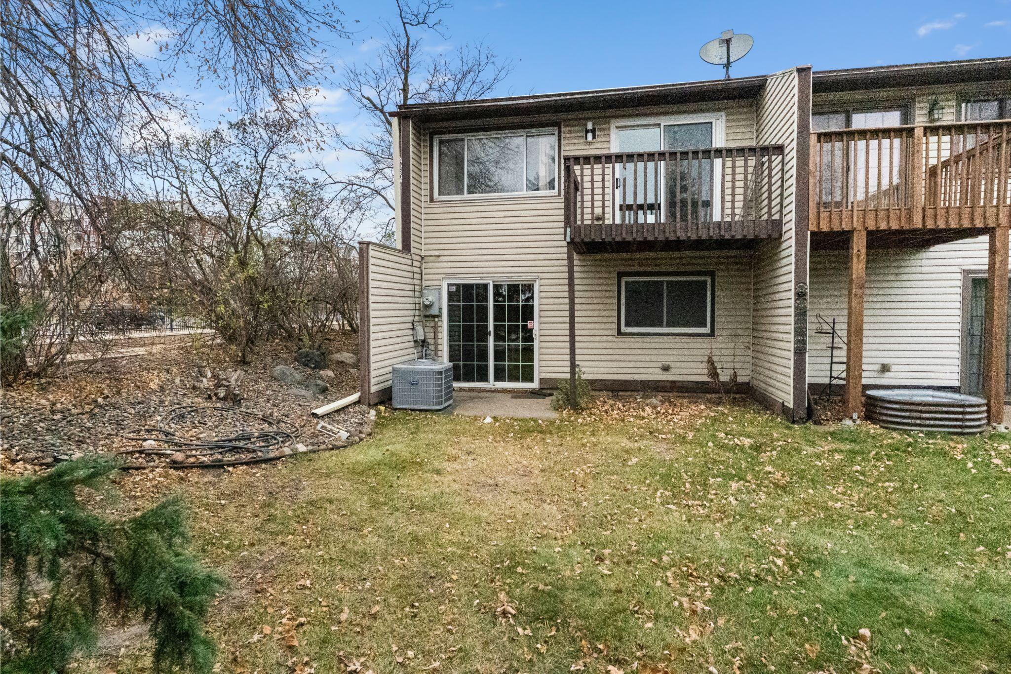 7403 142nd St Court Apple Valley, MN 55124 - Photo 4 of 25