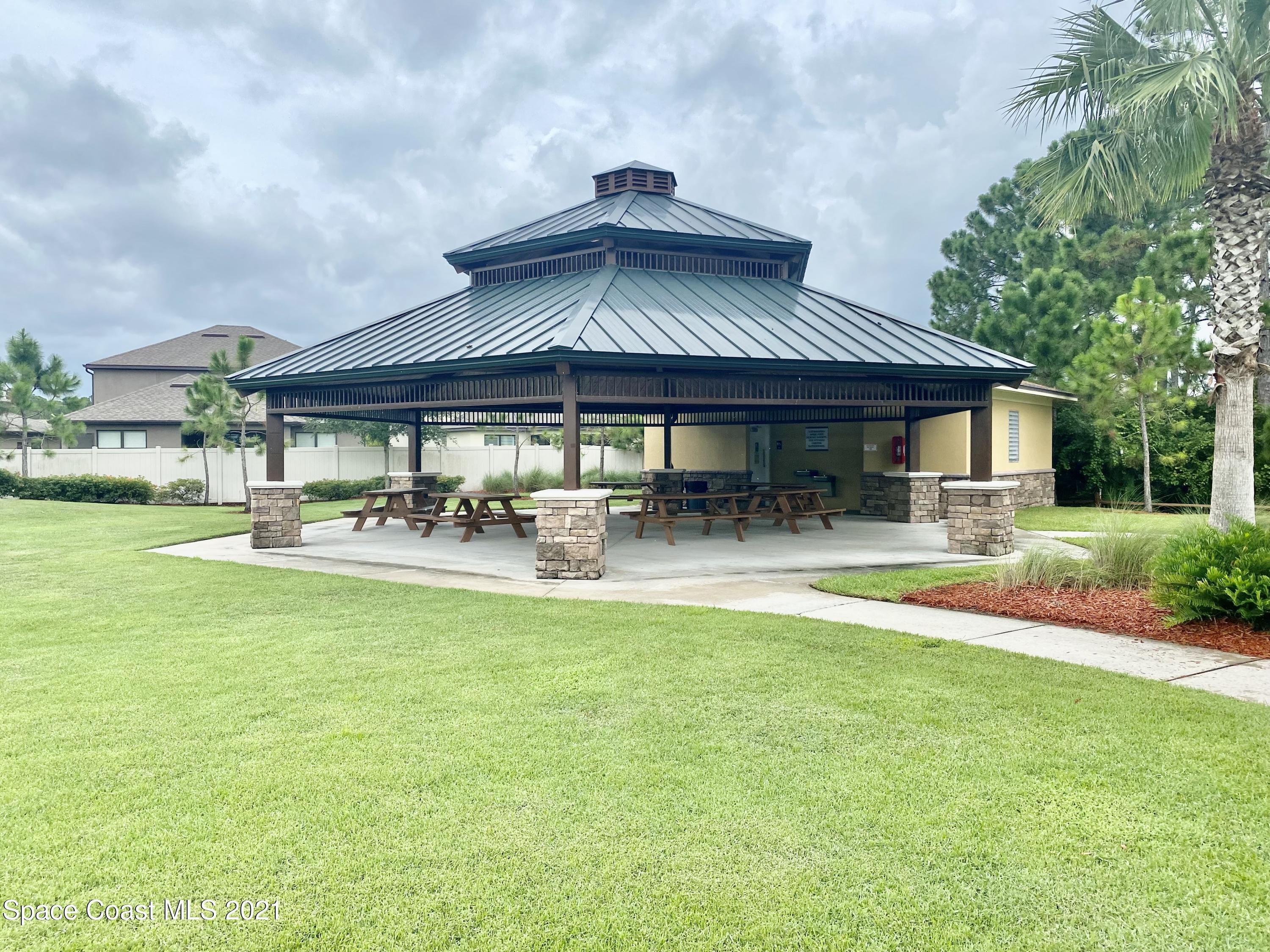 760 Fiddleleaf Circle Melbourne, FL 32904 - Photo 2 of 37 IMG_E8445