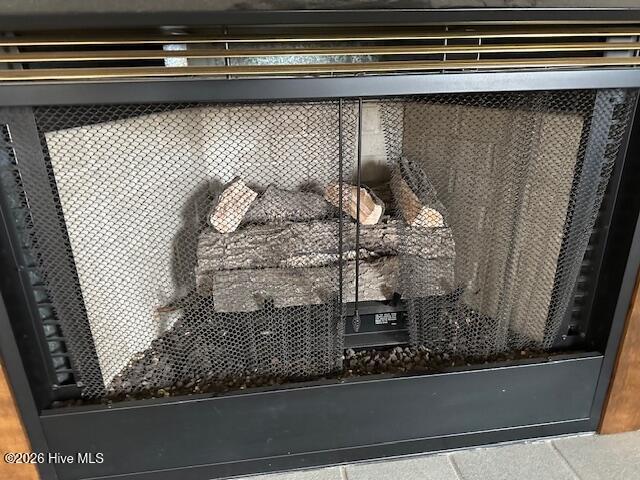 813 Cherry Glade Road Elizabeth City, NC 27909 - Photo 6 of 17 Propane Fireplace