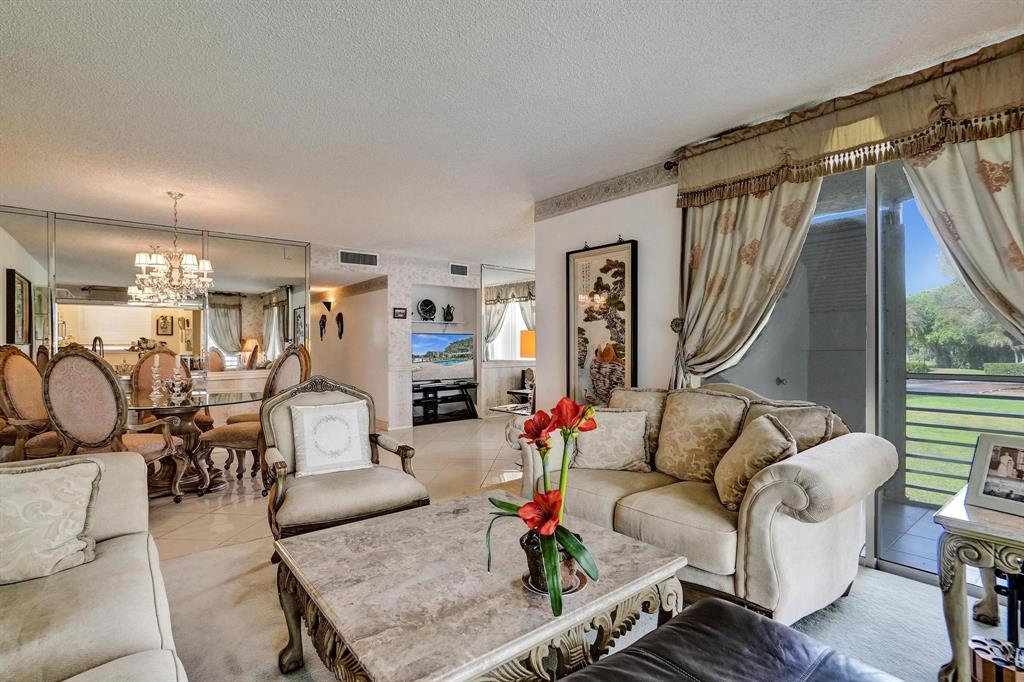 9340 Lagoon Place, Unit 209 Davie, FL 33324 - Photo 12 of 43