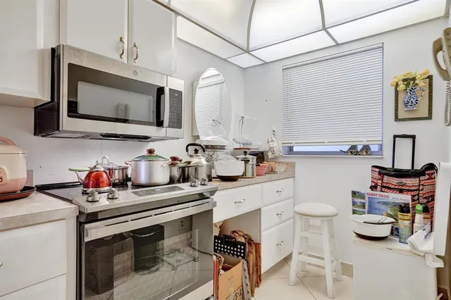 $209,900 | 9340 Lagoon Place, Unit 209, Davie, FL 33324