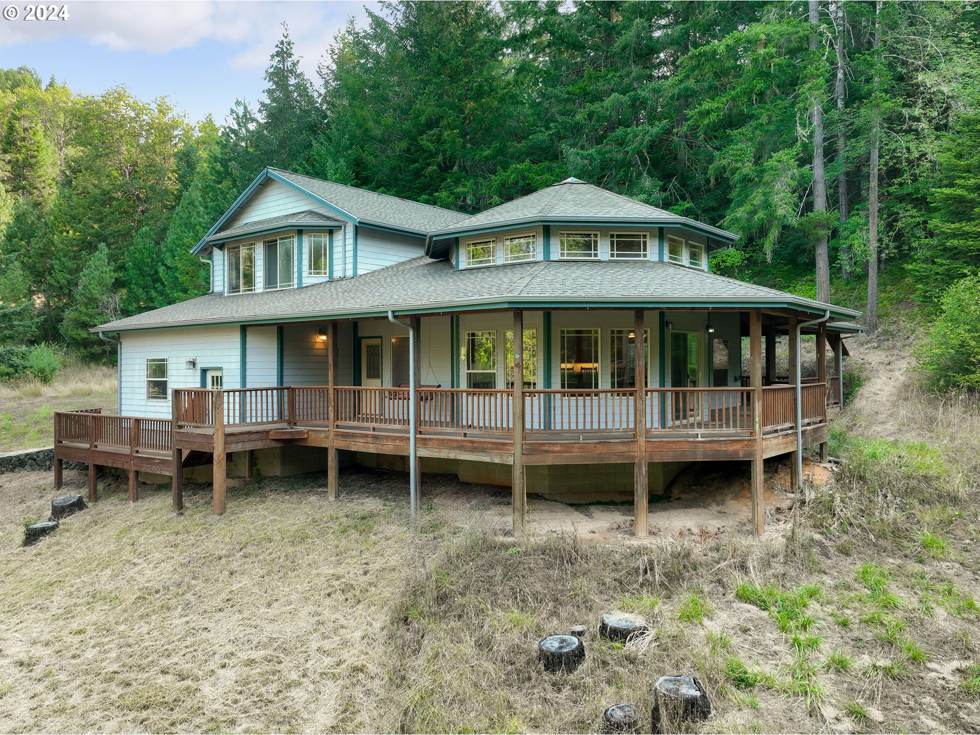 3745 Reston Road Roseburg, OR 97471 - Photo 2 of 48 Gallery Image 2