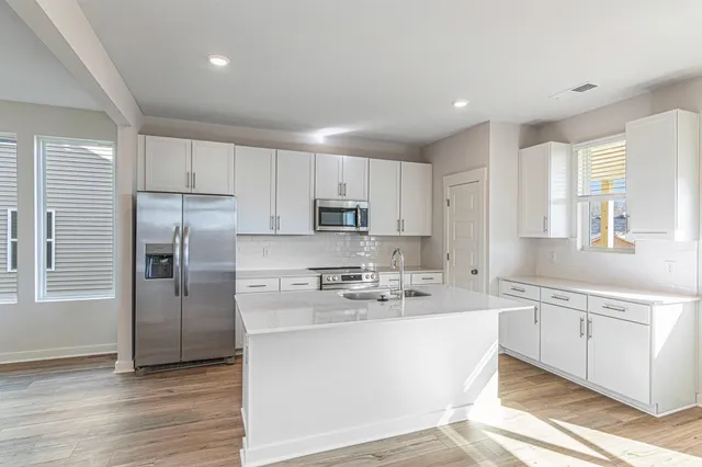 $2,695 | 1337 Gentry Drive, Clarksville, TN 37043