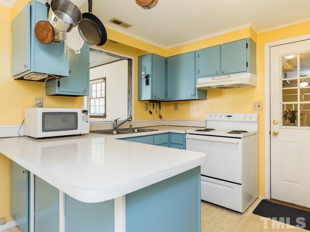 711 Lakeview Road Durham, NC 27712 - Photo 9 of 15