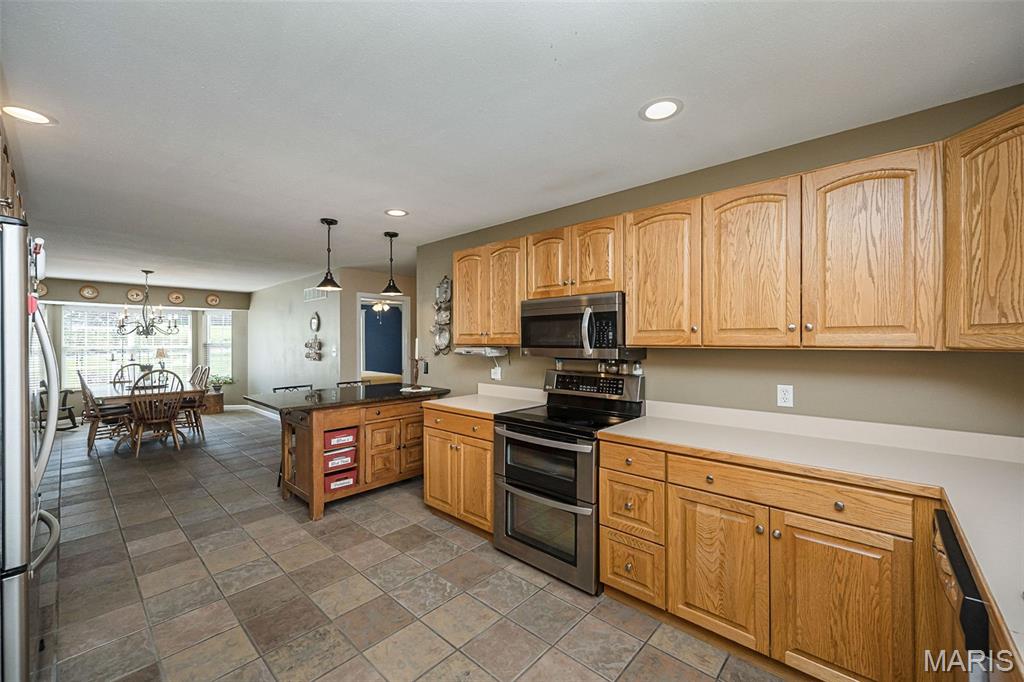 1529 Paradise Valley Drive High Ridge, MO 63049 - Photo 36 of 69