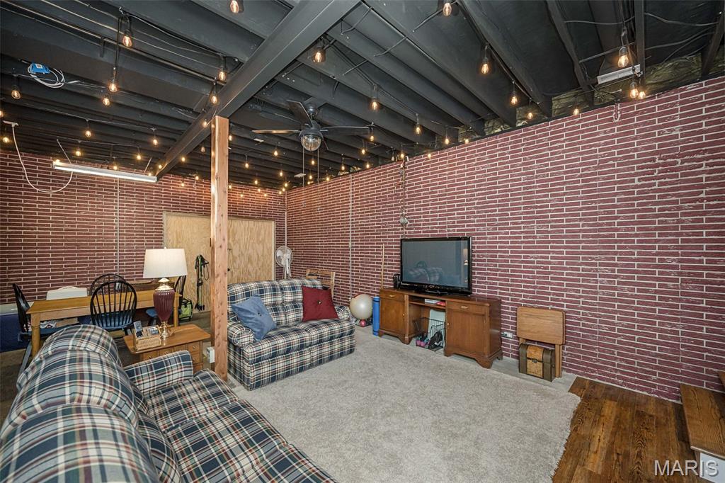 1529 Paradise Valley Drive High Ridge, MO 63049 - Photo 40 of 69