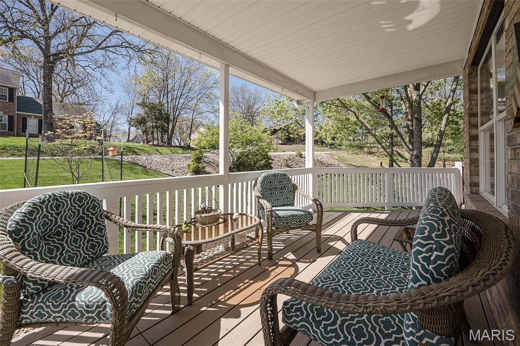 1529 Paradise Valley Drive High Ridge, MO 63049 - Photo 4 of 69